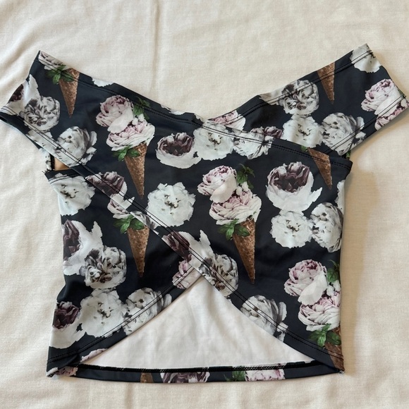Kortni Jeane Small Floral Ice Cream Off Shoulder Swim Tankini Top - Picture 3 of 6